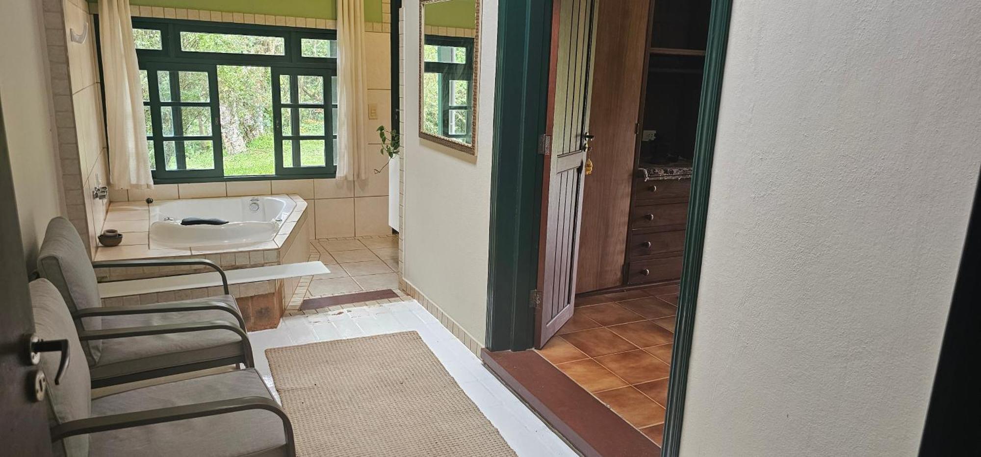 King Room Spa Bath